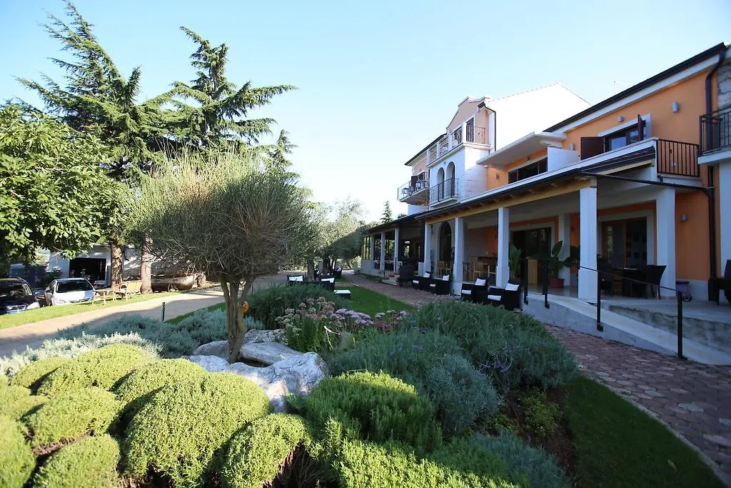 Villa Dobravac Wine Estate Rovigno Bed & Breakfast